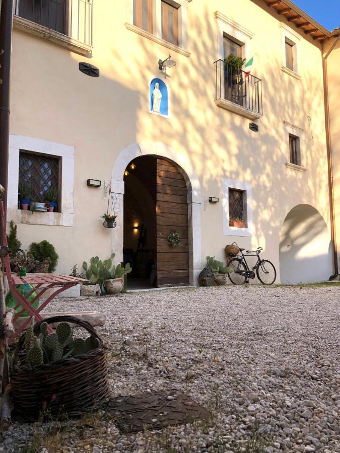 Dimora Dell'Arte Hotel Navelli Exterior foto