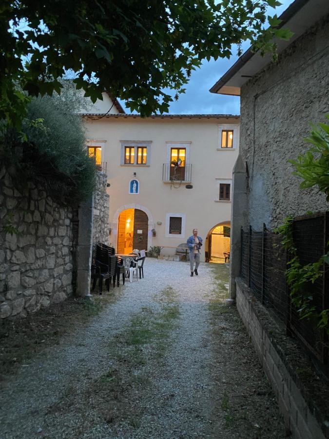 Dimora Dell'Arte Hotel Navelli Exterior foto