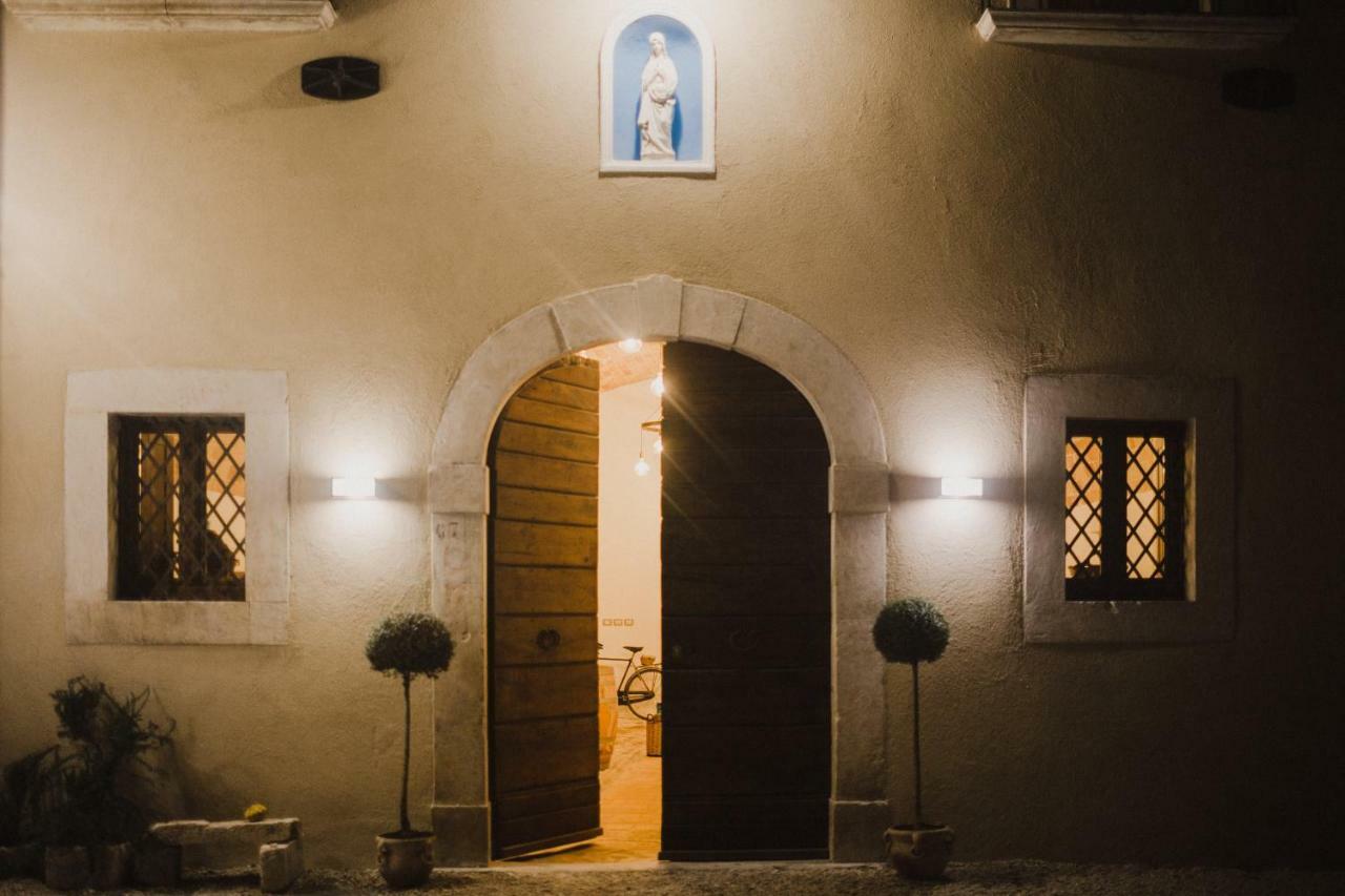 Dimora Dell'Arte Hotel Navelli Exterior foto
